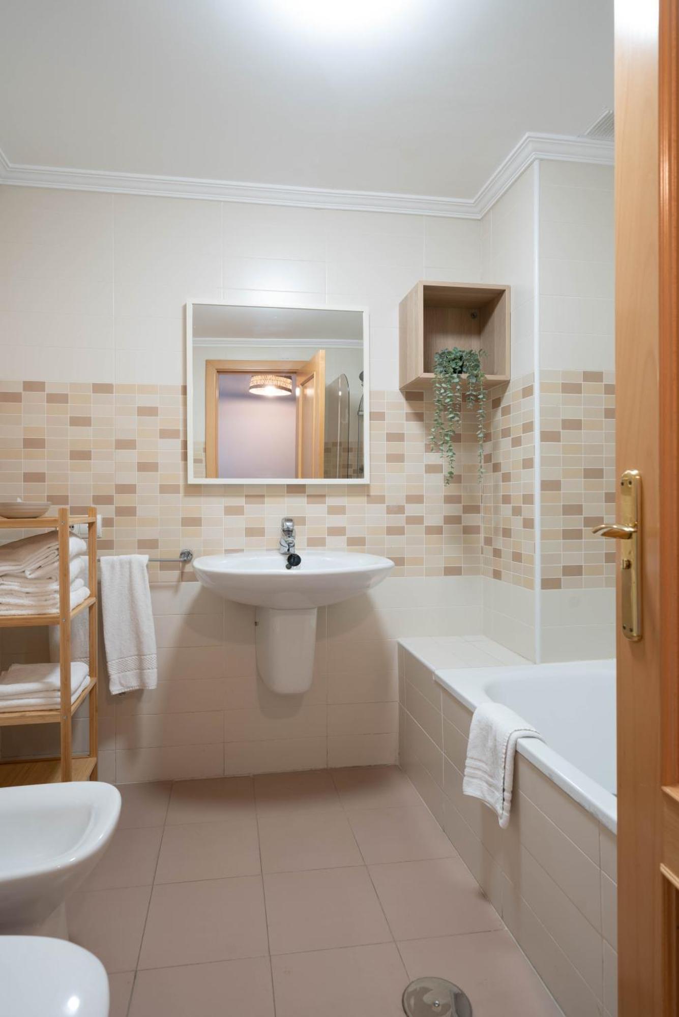 Apartamentos Go - Arroyo San Jose -Parking Gratuito Arroyo de la Encomienda Bagian luar foto